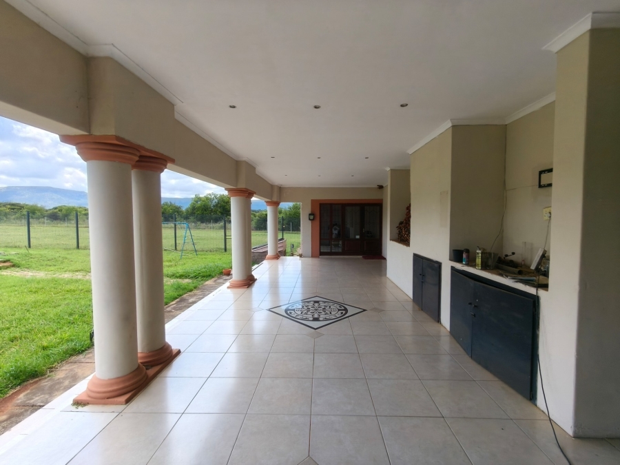 5 Bedroom Property for Sale in Rustenburg Rural North West